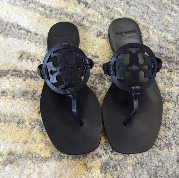 Tory Burch Shoes - Tory Burch Square Toe Knot Millers